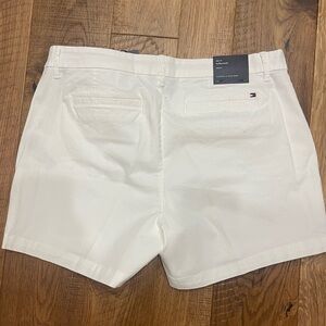 Tommy Hilfiger White Bermuda 5” Cotton Shorts